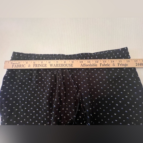 TALBOT’S LARGE PETITE PRINTED BLACK w/BLUE AND WHITE DESIGN PANTS.   100% RAYON - Picture 3 of 7